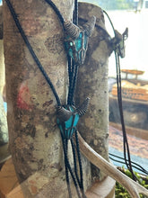 Load image into Gallery viewer, Grainger Glass Studio Bolo